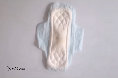 Bước 1 Tự làm dương vật giả bằng băng vệ sinh