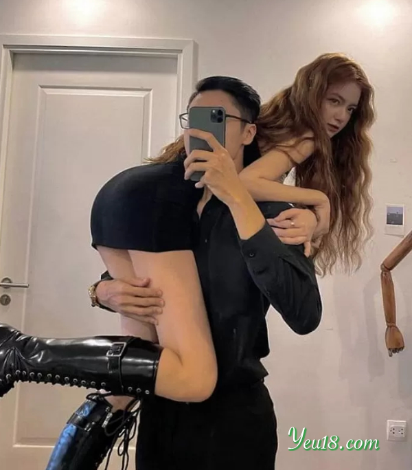 Bế người yêu trên vai mang lại cảm giác tuyệt vời với những bức ảnh sống ảo đẹp.